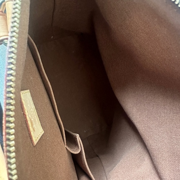 Louis Vuitton Lockit Monogram Canvas - Picture 9 of 12